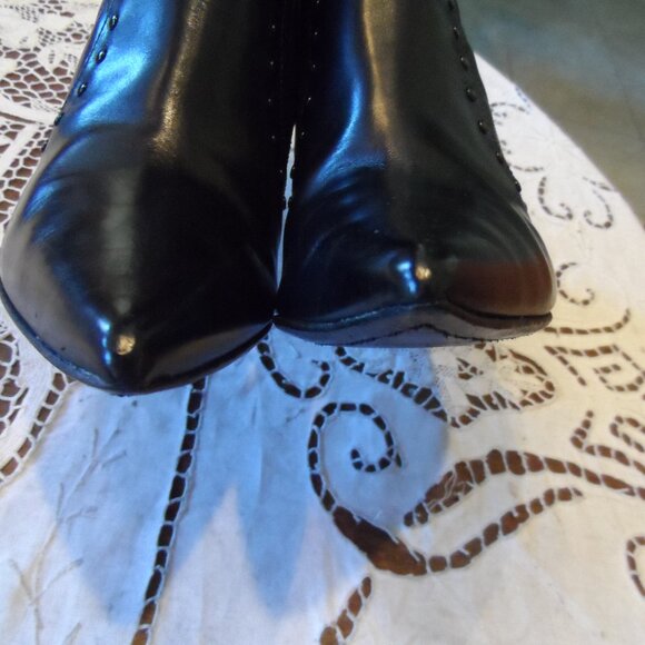 Burberry Black Calf Leather Quilted Ankle Heeled Boots Size 39B - Picture 12 of 16